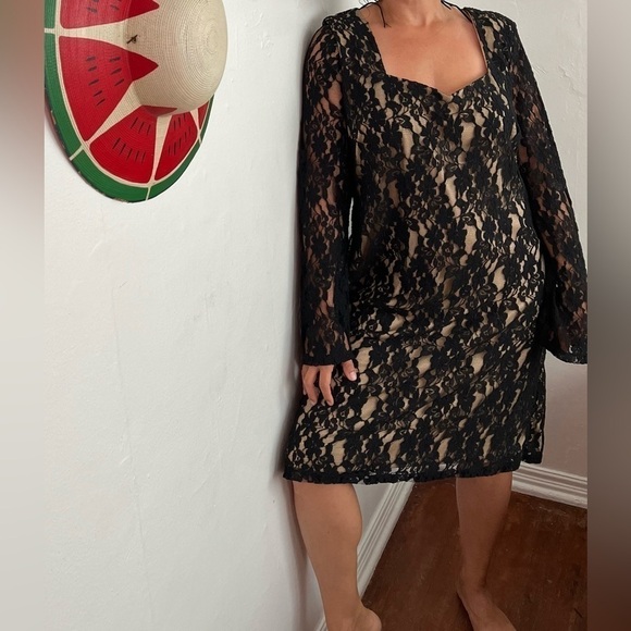 Vicky Tiel | Lace Long Sleeve Midi Dress - Picture 1 of 7